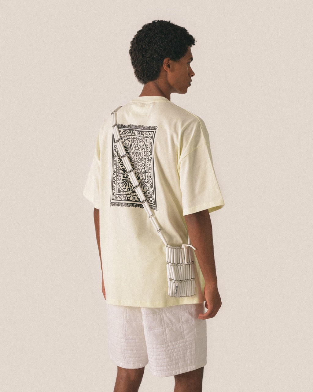 T-shirt carpet print cream