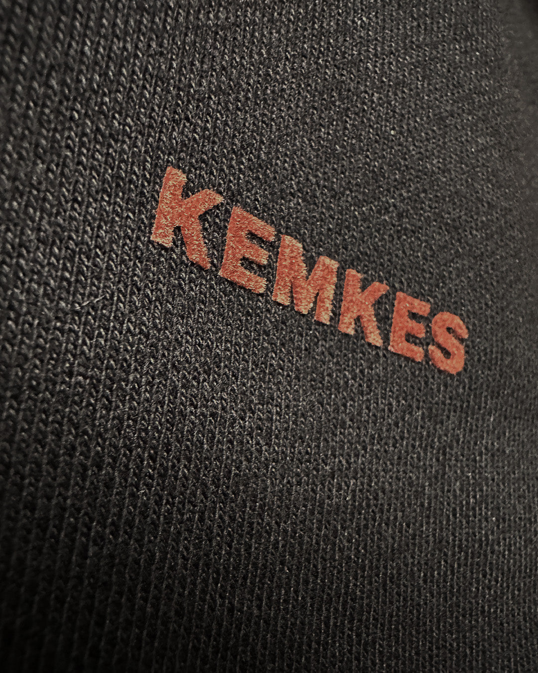 Hoodie round patch back - black