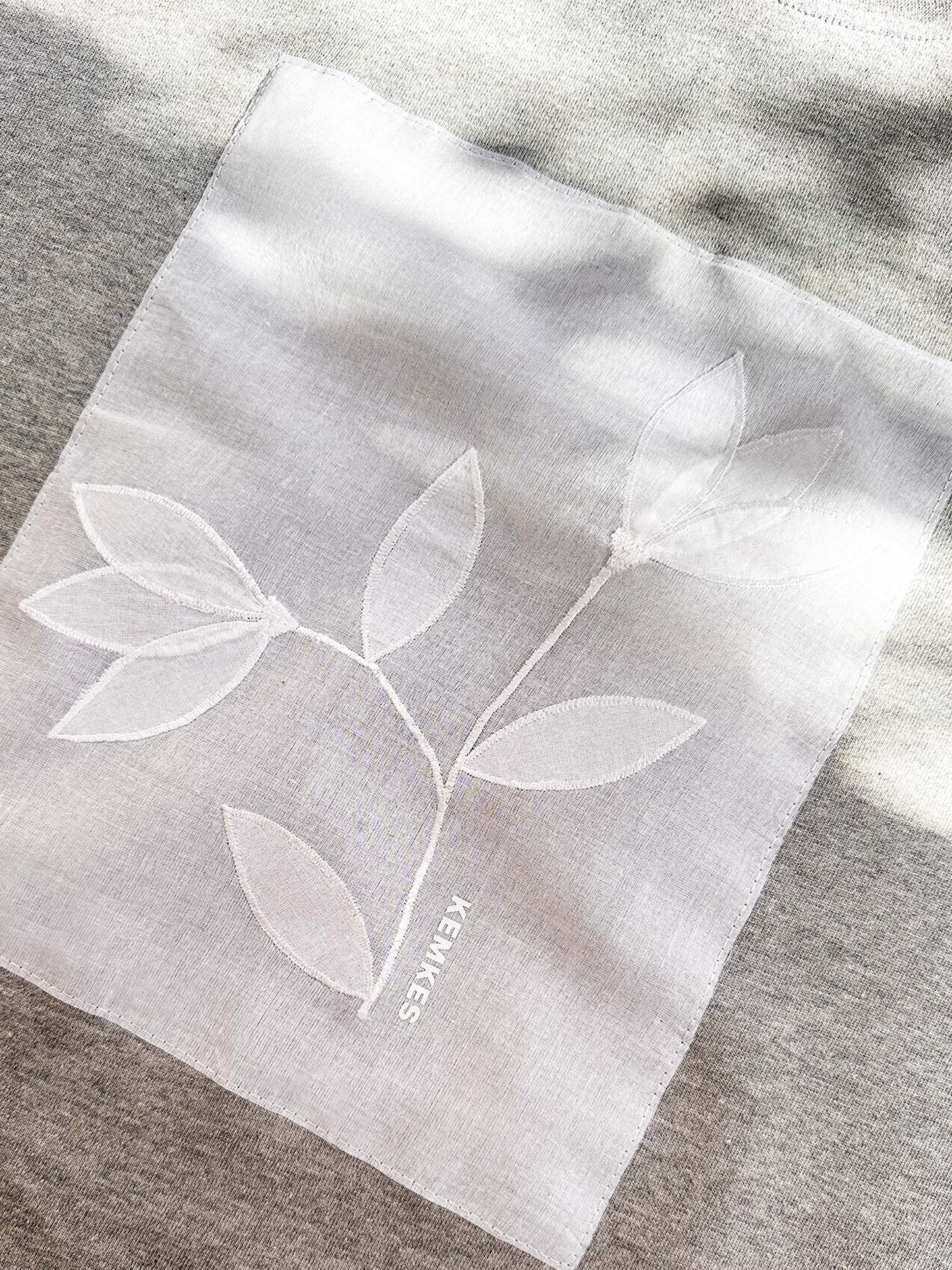 T-shirt artwork patch - grey heather