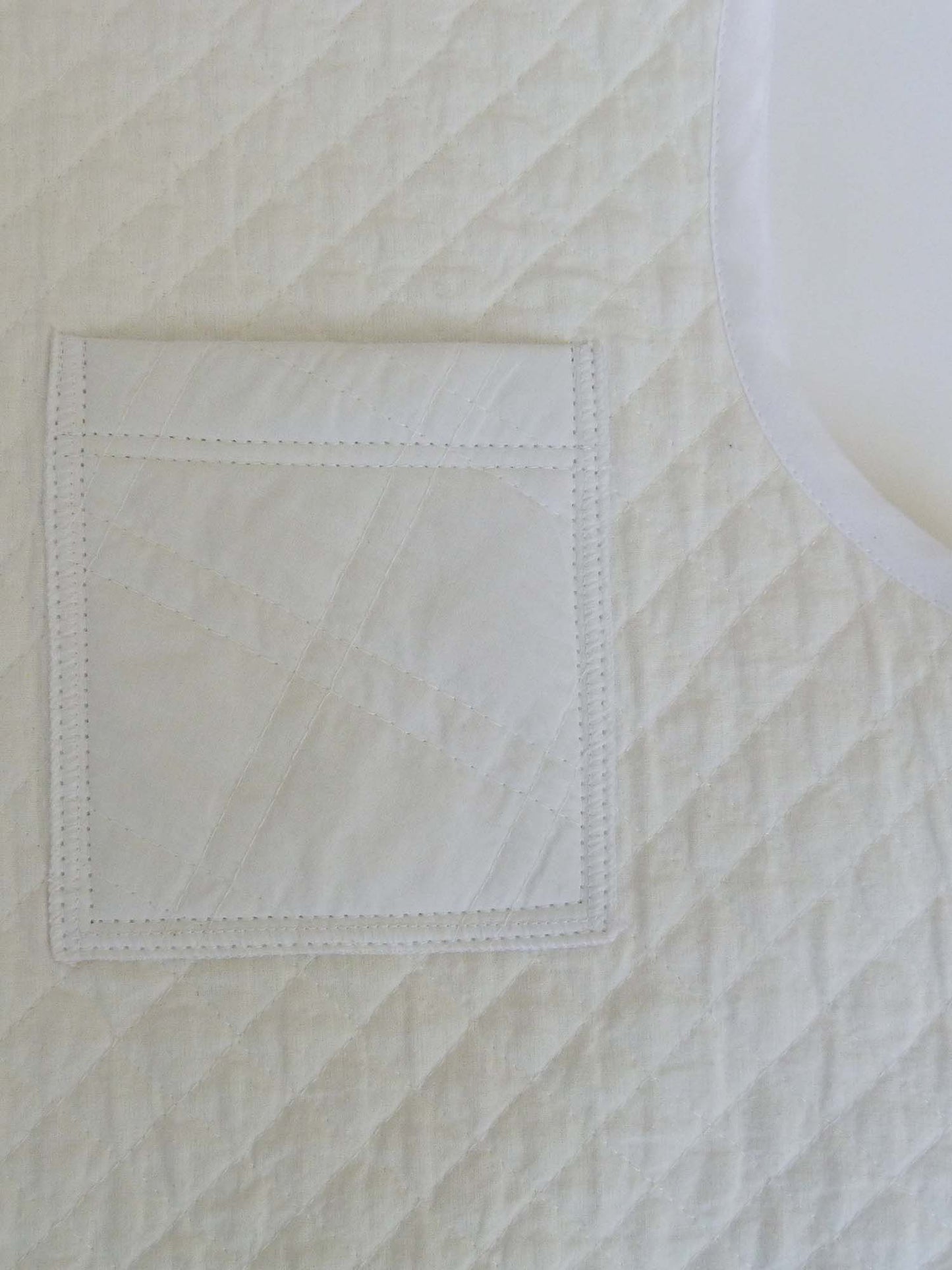 Spencer white quilt diamand S