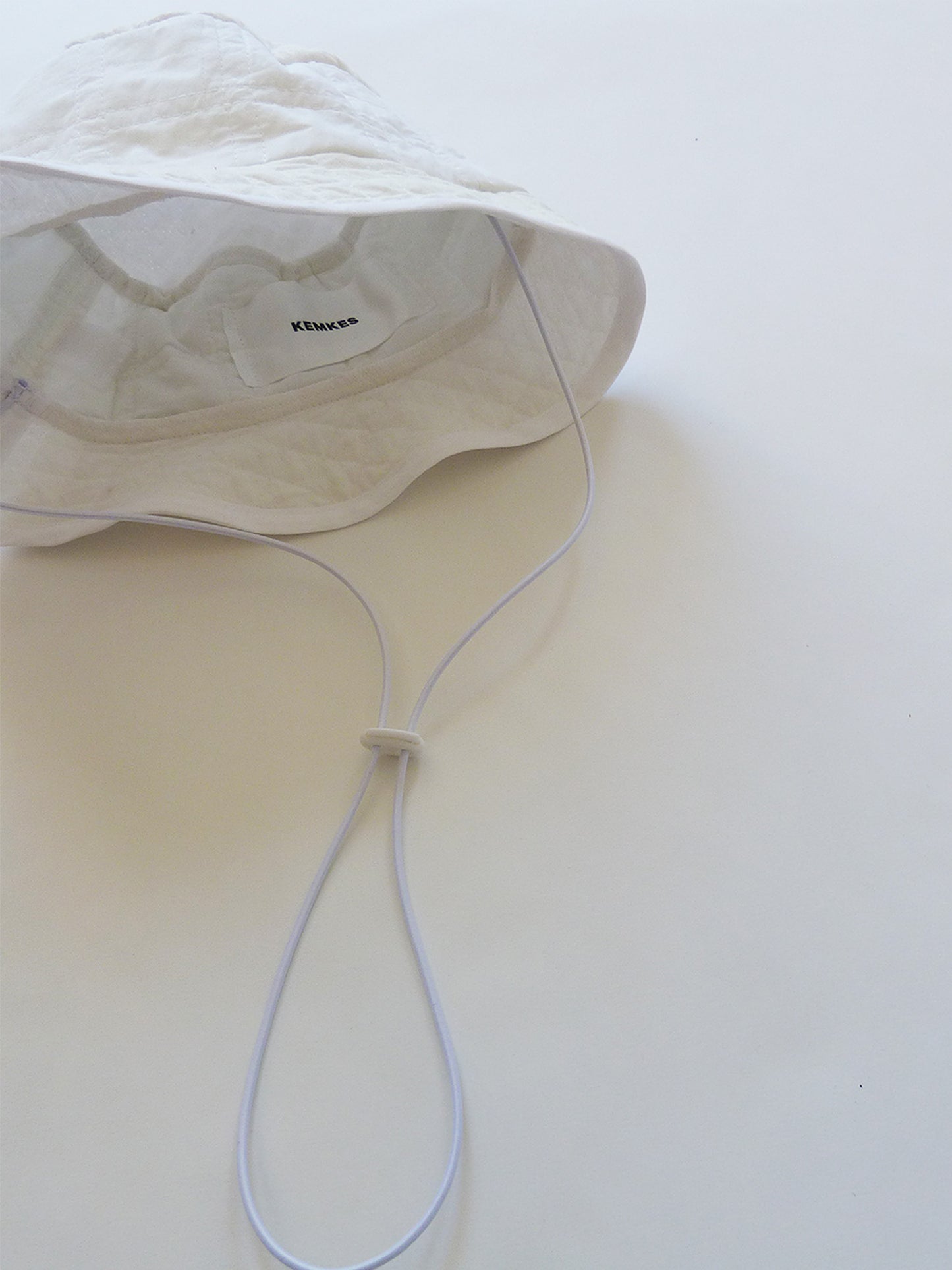 Bucket hat white quilt diamond