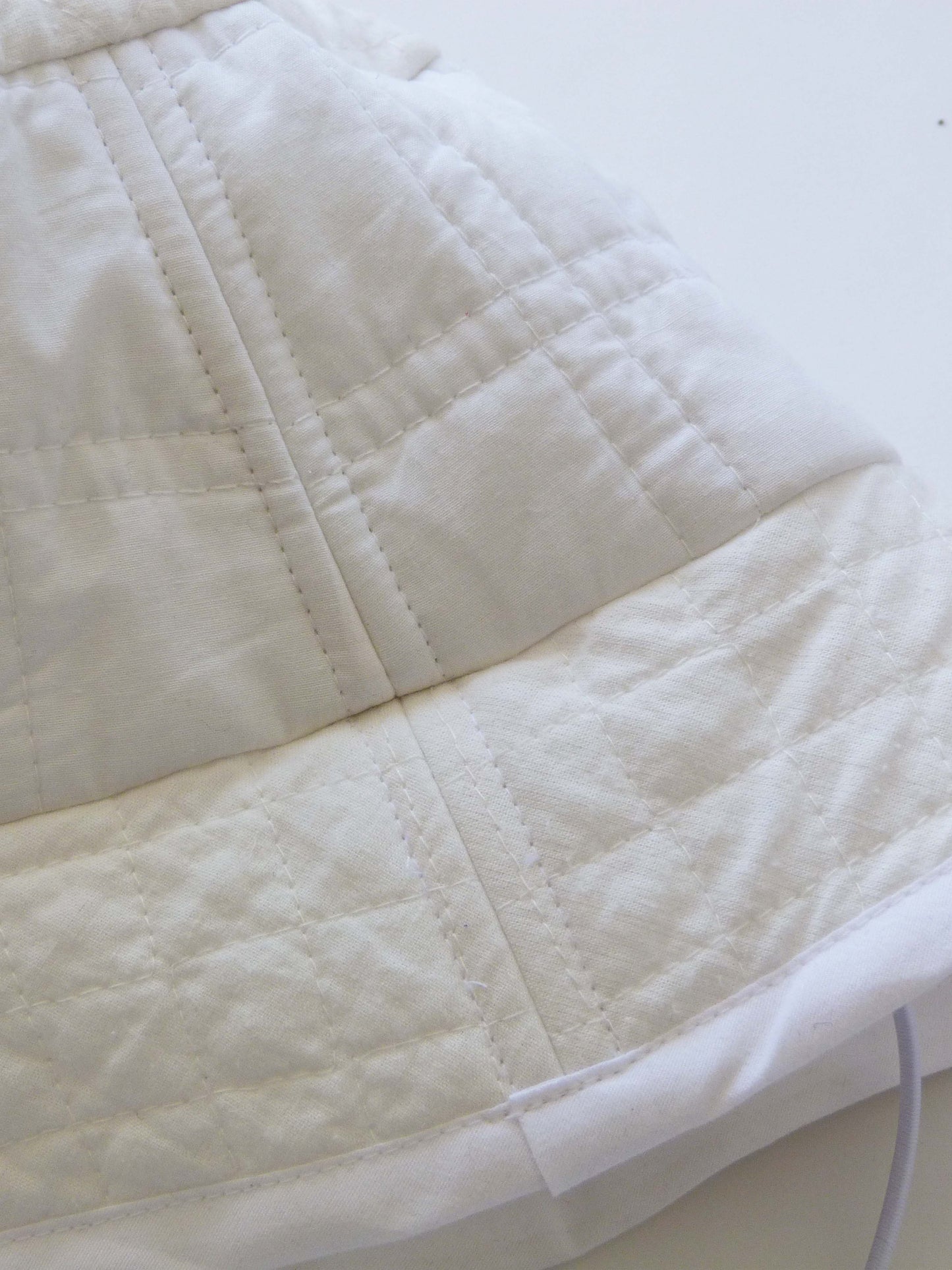 Bucket hat white quilt diamond