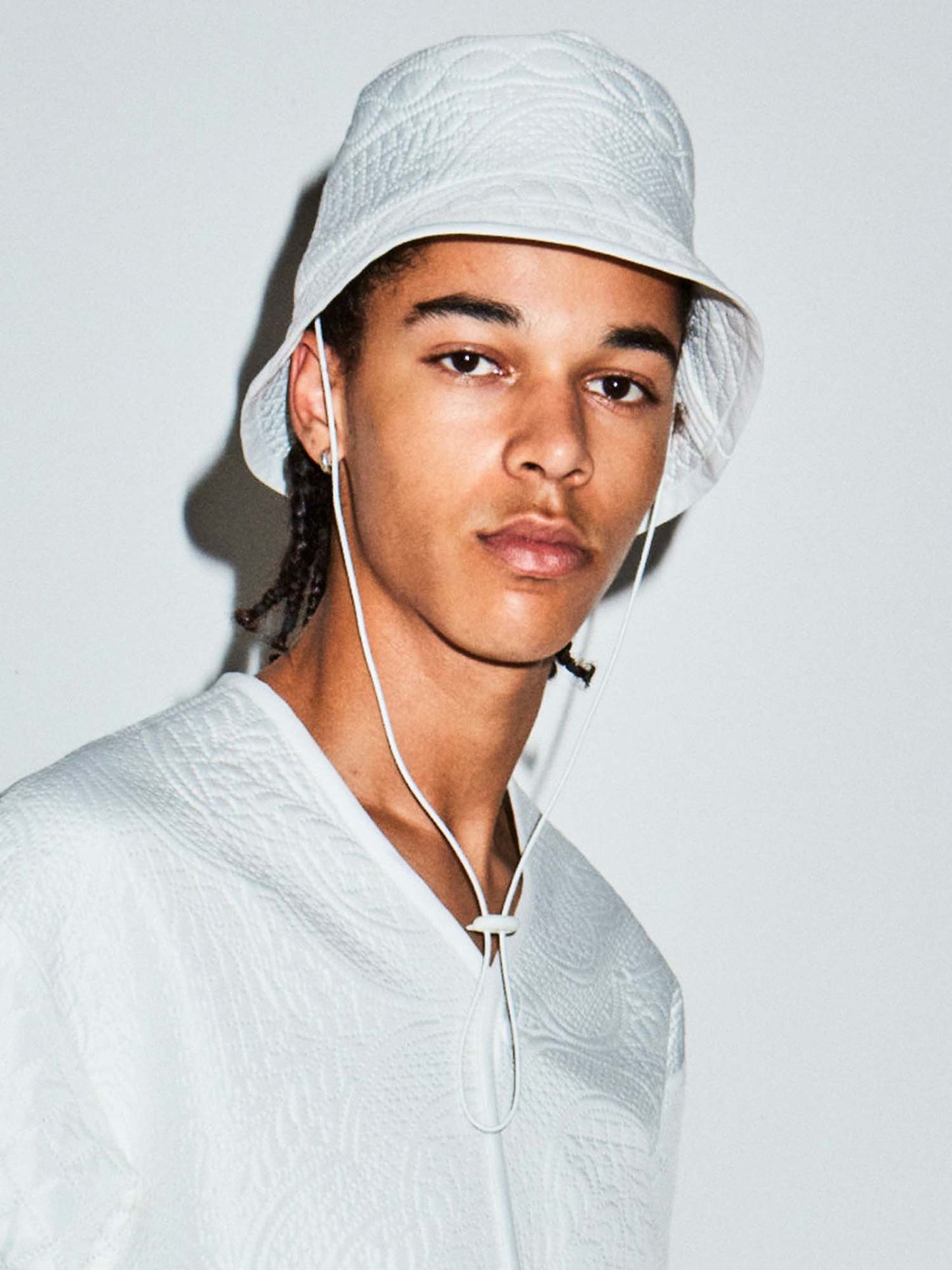 Bucket hat white technical quilt