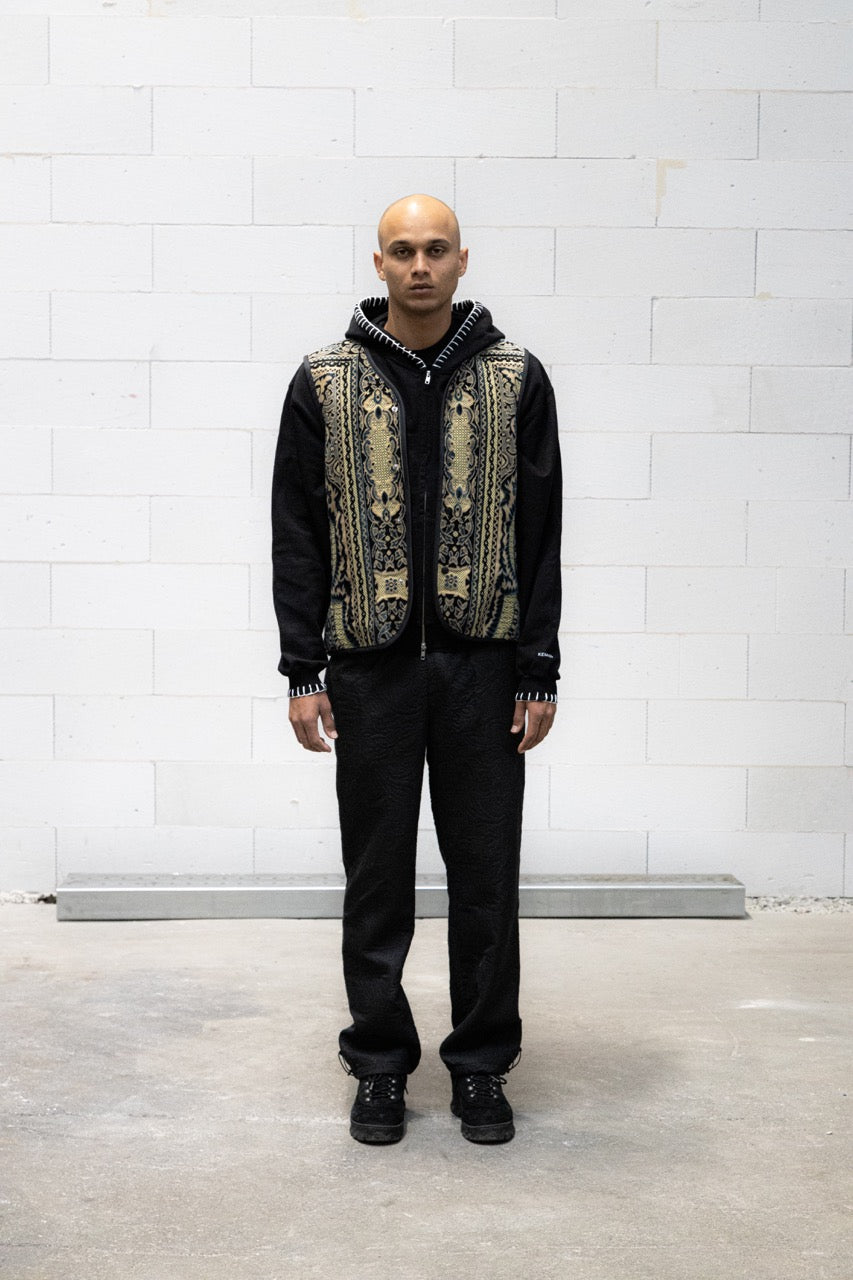 Bodywarmer carpet